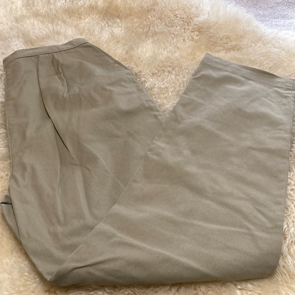 Liz sport khaki flat front pants size 8